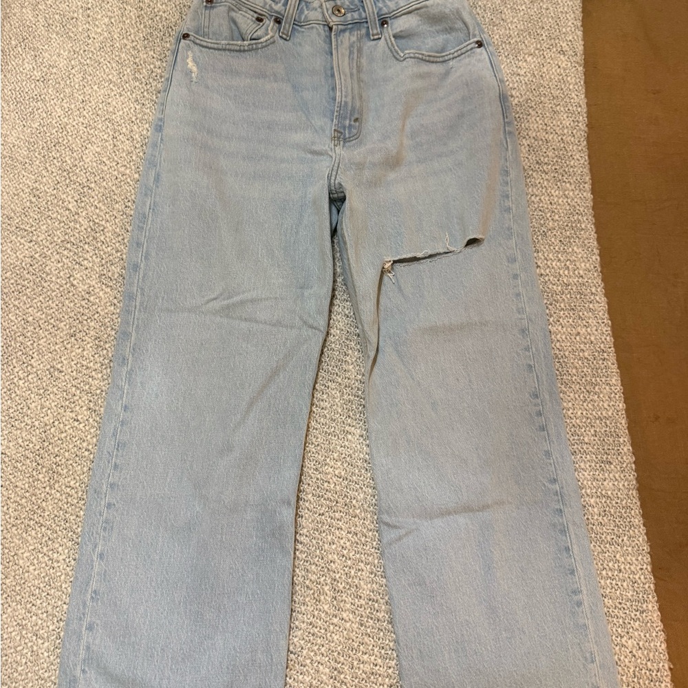 Abercrombie & Fitch Women's Light Blue Straight Leg Jeans